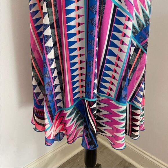 Express Sleeveless Pleated Mini Dress sz Medium Geometric Pink Blue Flowy Swing - Picture 5 of 12